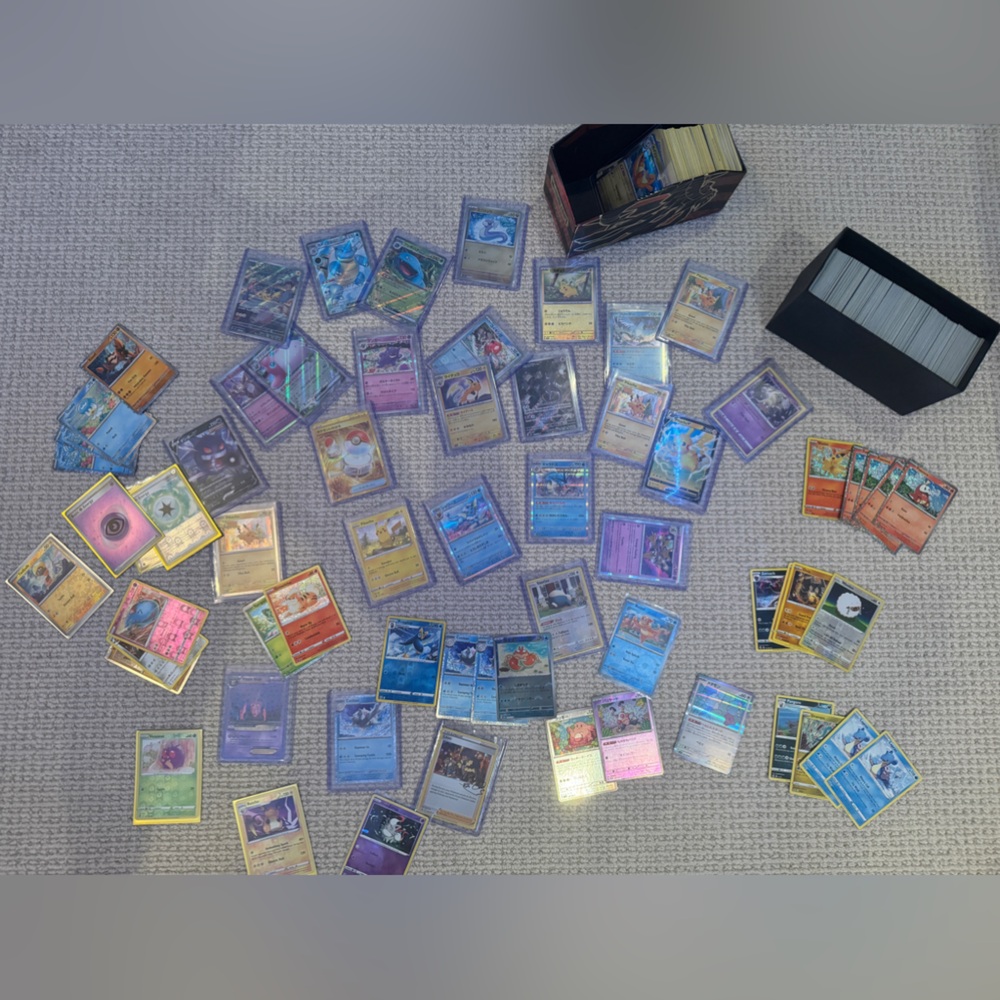 ENTIRE POKÉMON CARD COLLECTION MANY HOLOS AND RARE CARDS (1000+ CARDS)